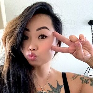 Meet your Posher, Beejay